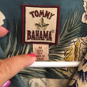 Men’s Medium Tommy Bahama Tropical Shirt